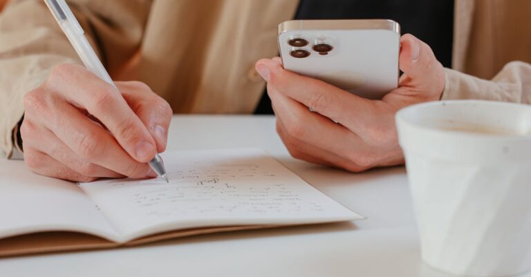 Uma faxina digital no celular pode ser eficaz para ajudar em economias. (Foto: Pexels)