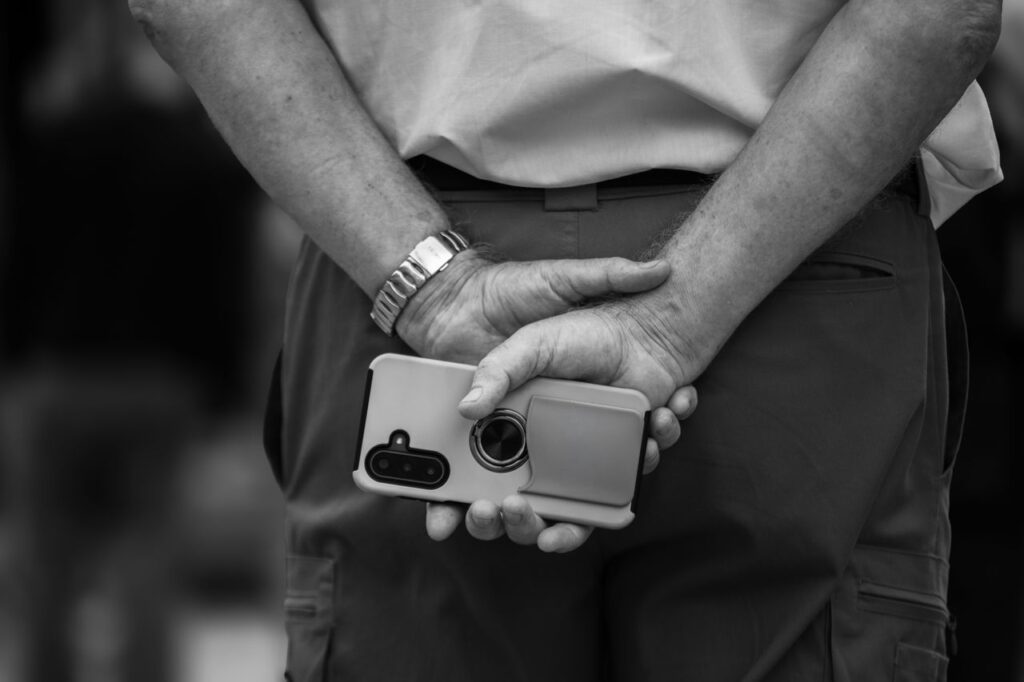 Celular seguro ajuda a proteger seus dados. (Foto: Pexels)